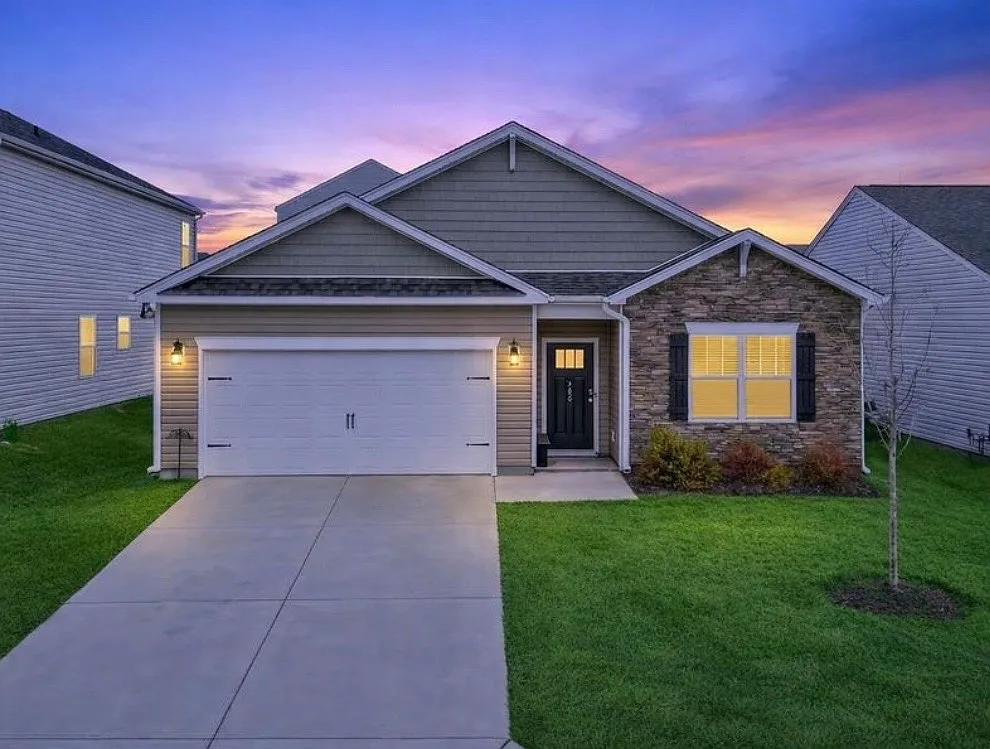 4 bed, 1764 sqft, $1,950 — Photo 1