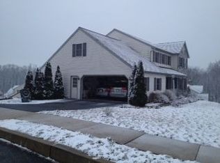 834 W Ridge Rd, Elizabethtown, PA 17022