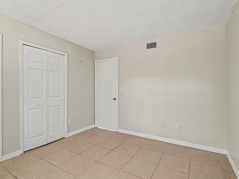 4534 Sleepy Oak Ln — Photo 16