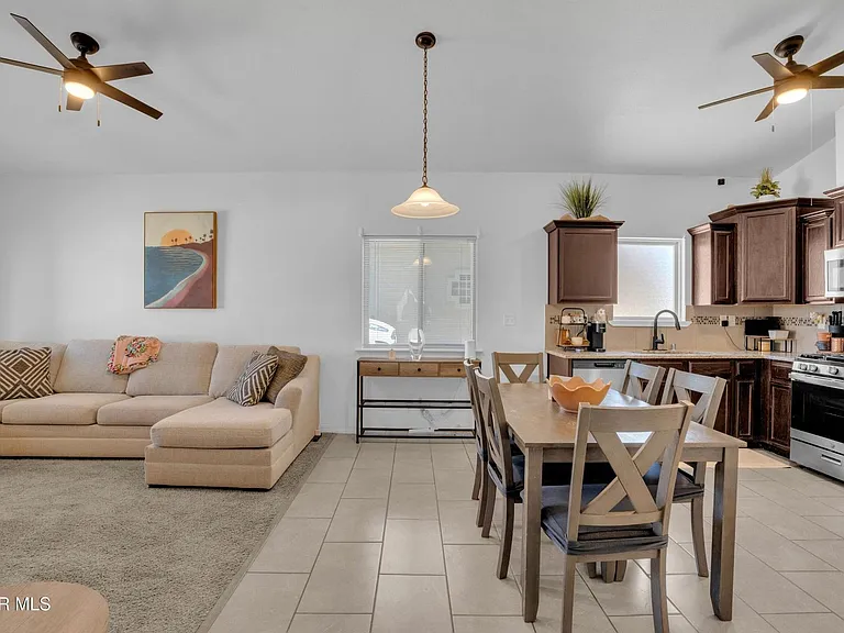 14364 Nick Drahos Ln — Photo 10