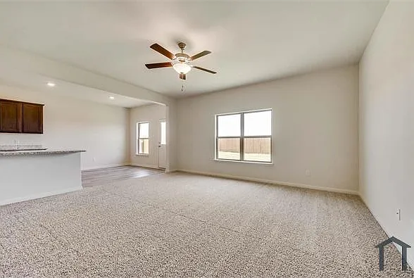 3070 Chillingham Dr — Photo 9