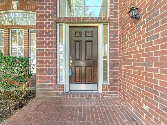 4th image of 2324 Kittyhawk Dr