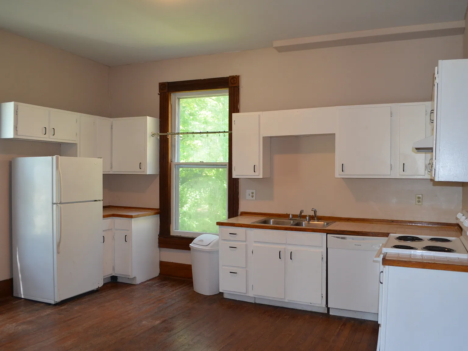2 bed, 1240 sqft, $1,250 — Photo 3