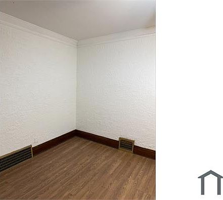 4th image of 3006 N 11th St #3006