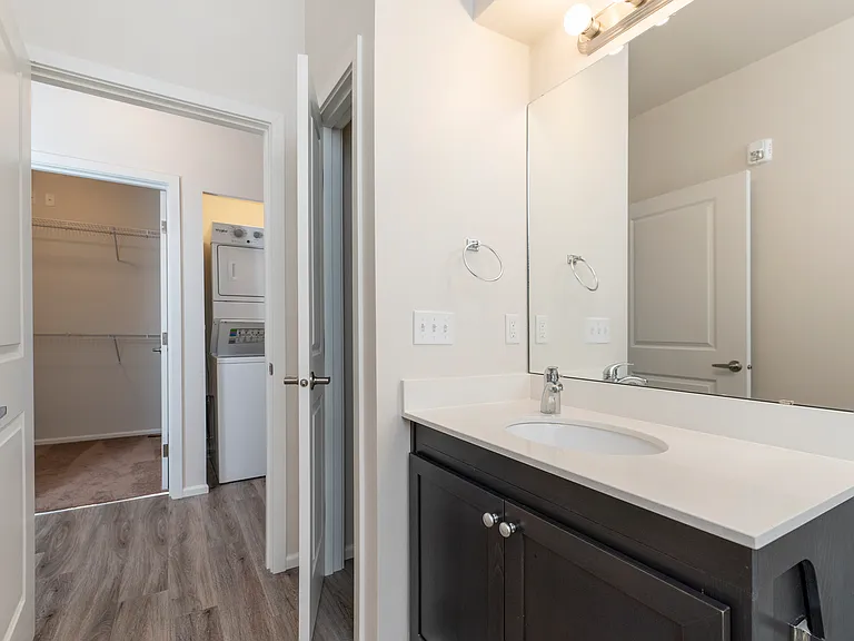 Studio 665 Sq Ft Studio 665 Sq Ft