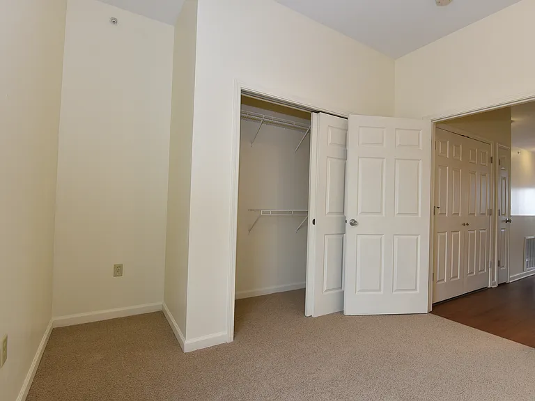 320 S Dunn — Photo 54