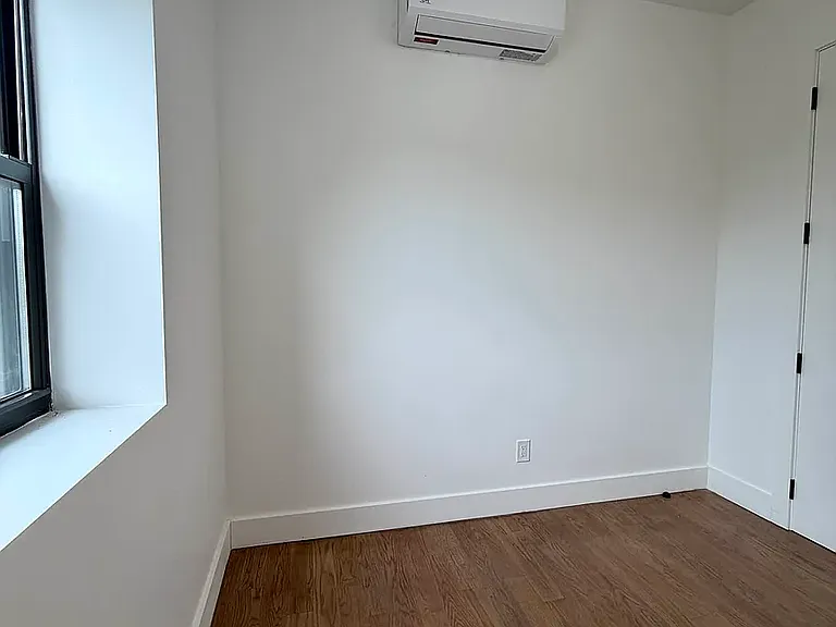 89 Veronica Pl #3D — Photo 14