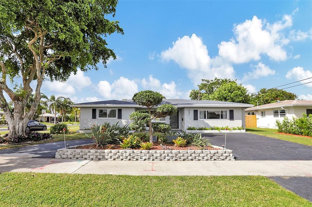 431 SE 5th Ave - Property Image