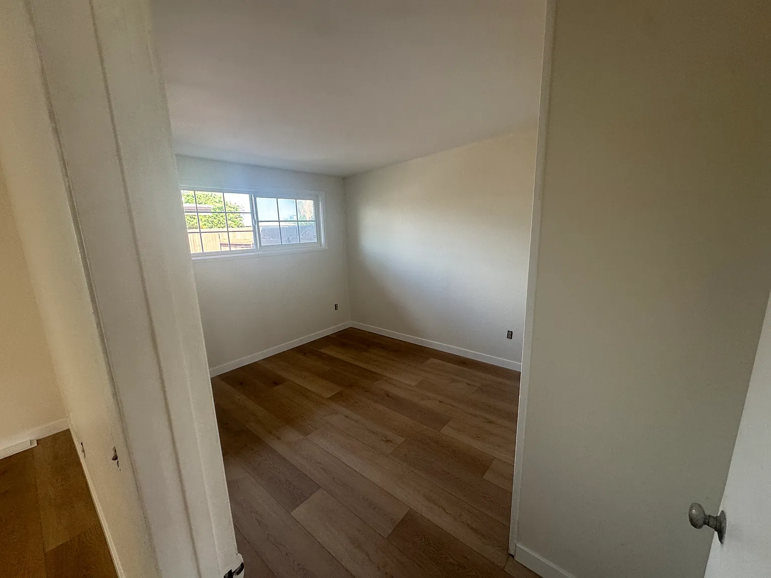 2 bed, 812 sqft, $1,400 — Photo 1