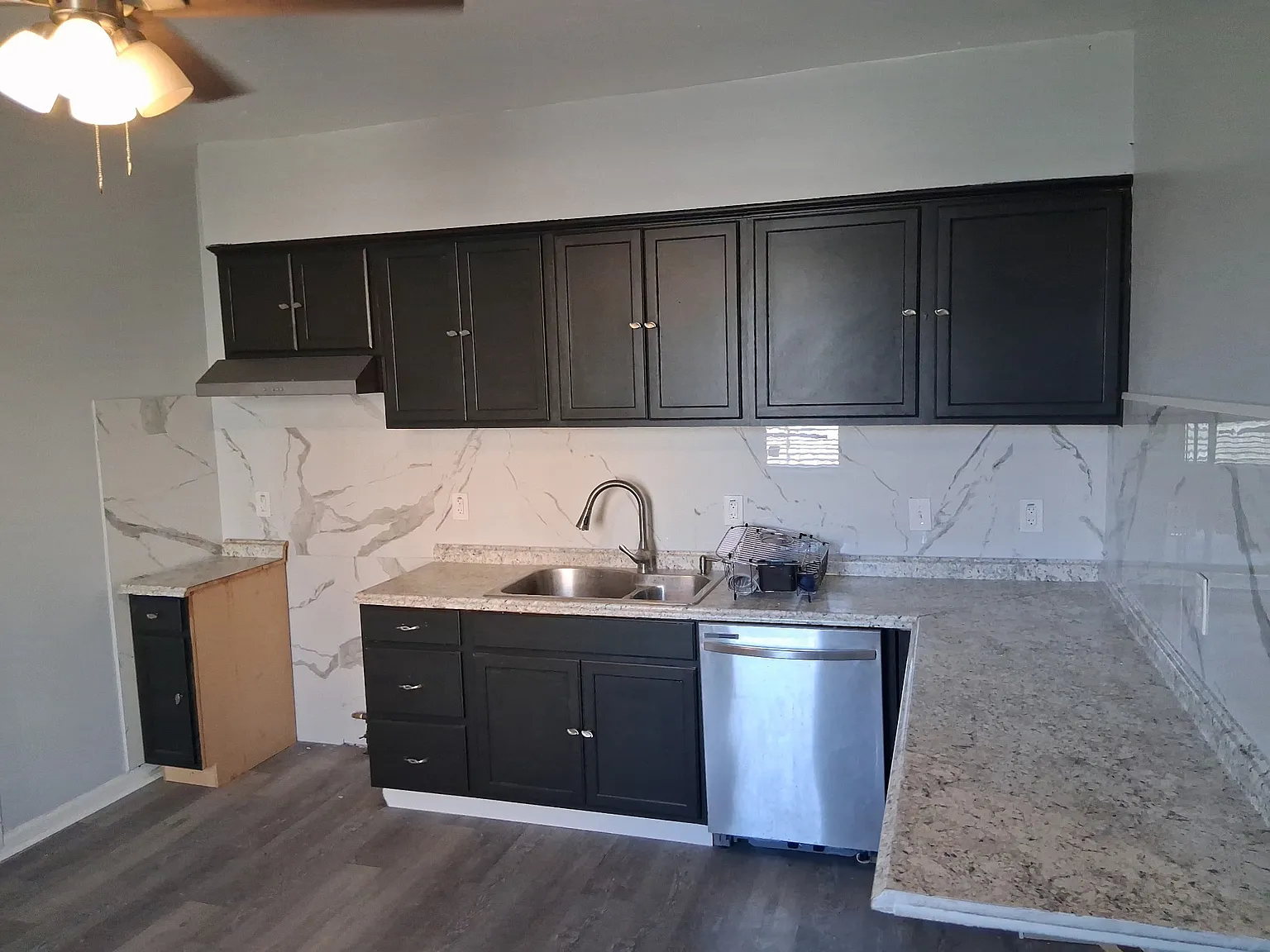 2 bed, 1200 sqft, $1,350 — Photo 2
