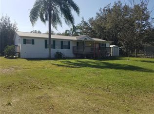 8435 Murray Dr, Plant City, FL 33565