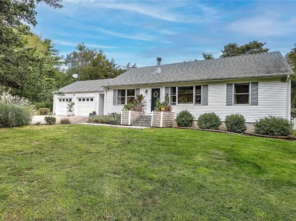 21 Browning Dr, Charlestown, RI 02813