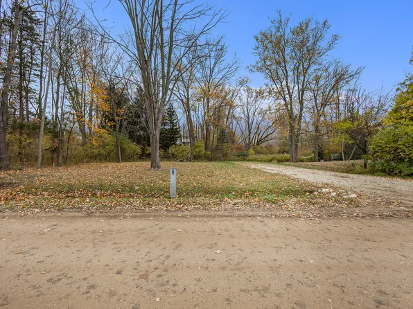 7258 Atlantic Ave, South Haven, MI 49090