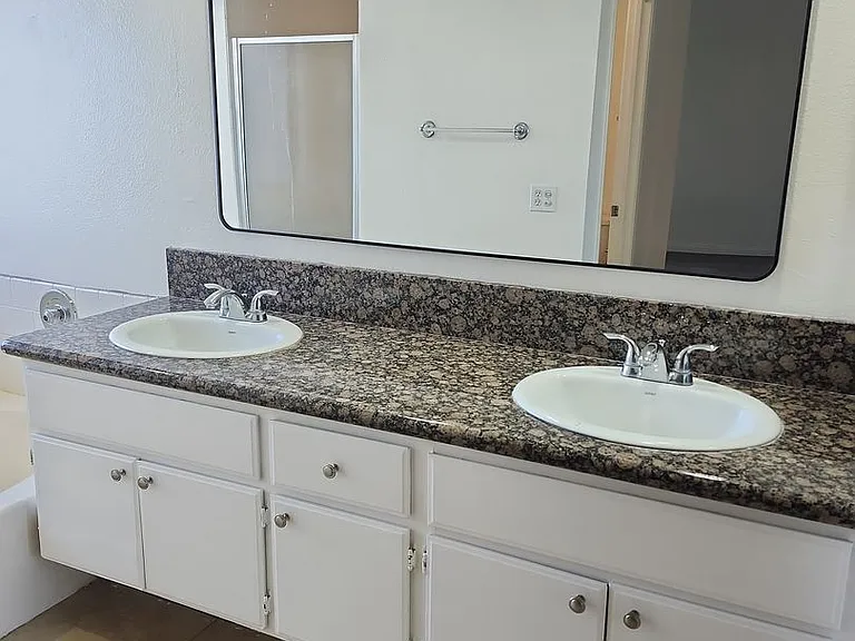 2216 Loggers Ln — Photo 16