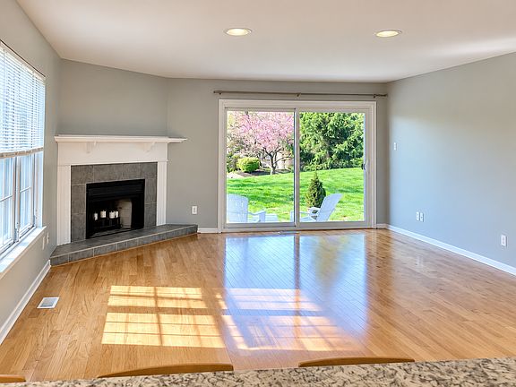 4th image of 803 Cheswold Ct