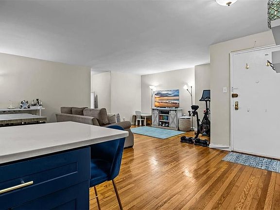 4th image of 133 Beach 120th St APT 1G