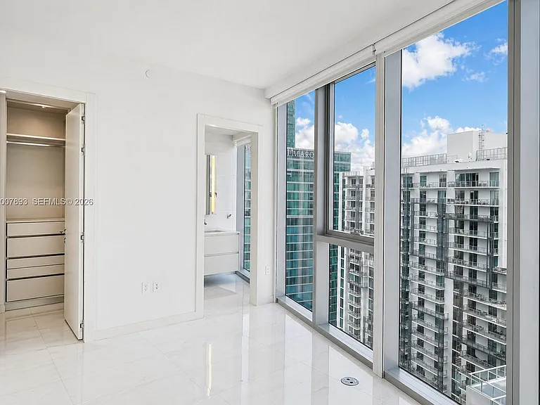 300 Biscayne Boulevard Way #4201E — Photo 17