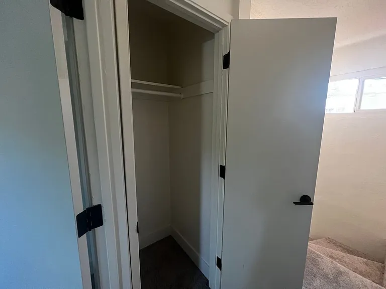Creekside Townhome Apartments — Photo 5