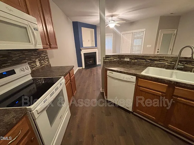 27 Great View Ct — Photo 14
