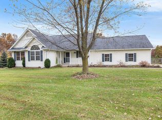 5729 Tiffany Ave NE, Rockford, MI 49341