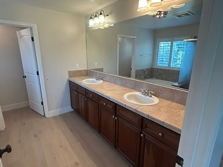 5211 W Elkhorn Ct — Photo 30