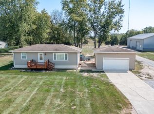 14615 Reeder Rd, Crown Point, IN 46307