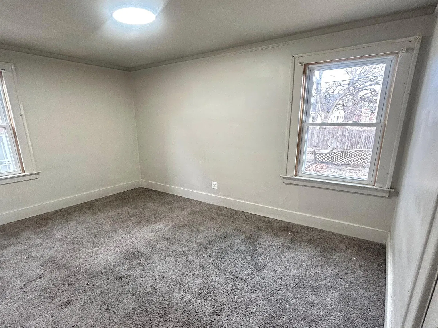 2 bed, $950 — Photo 4