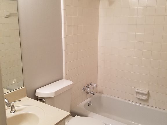 4th image of 2357 Shadowood Dr SW