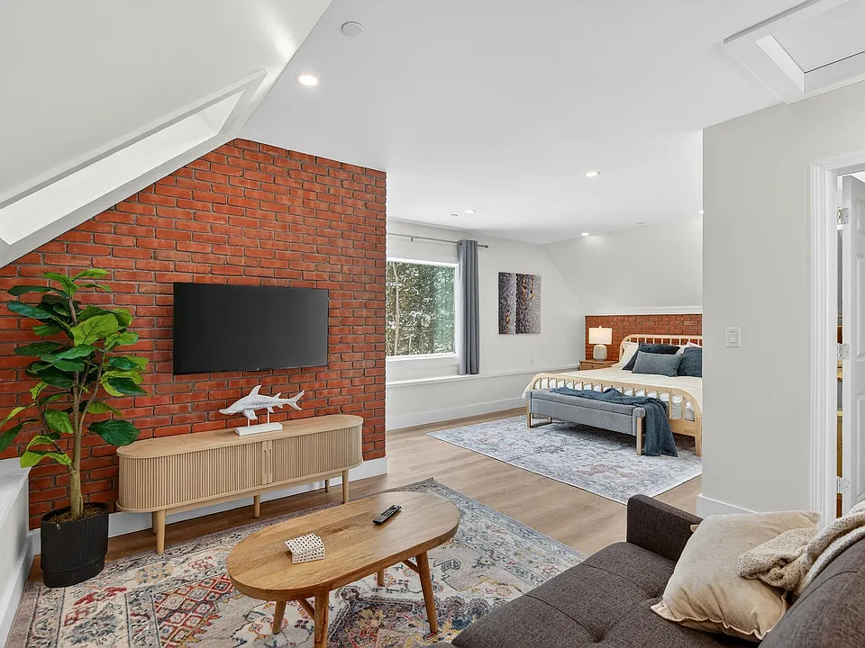 4 John Lane Way