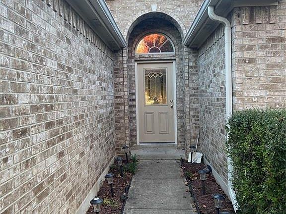 3rd image of 2018 Autumn Fire Dr