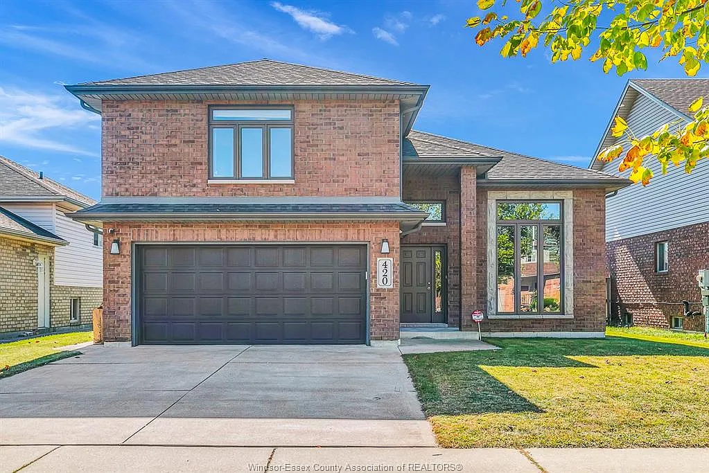 5 bed, $3,495 — Photo 1