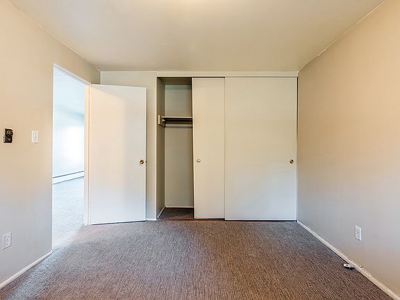 5th image of 3059 Island Crest Way APT 20