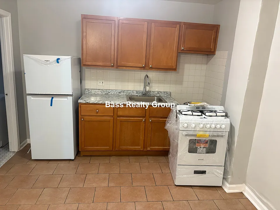 1737 W Estes Ave #G2