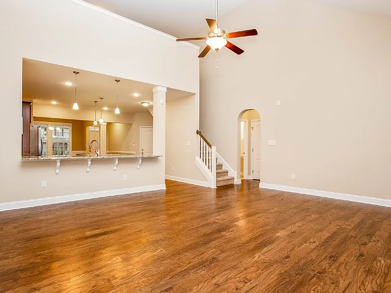 674 Stonebriar Ave — Photo 10
