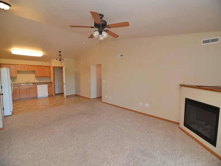 7720 Commerce Park #101 — Photo 4