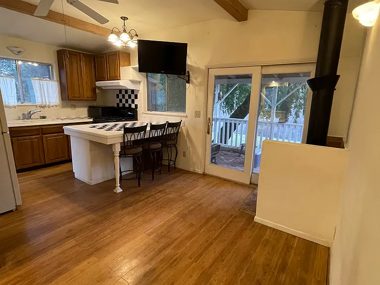 12185 Elk Mountain Rd — Photo 4