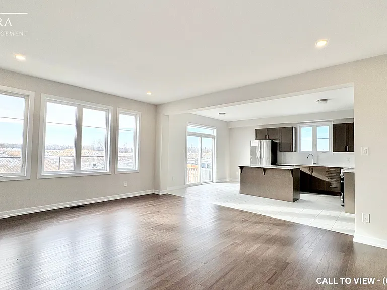 535 Oldenburg Ave — Photo 1