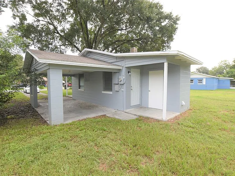 2445 Lakeview St — Photo 15