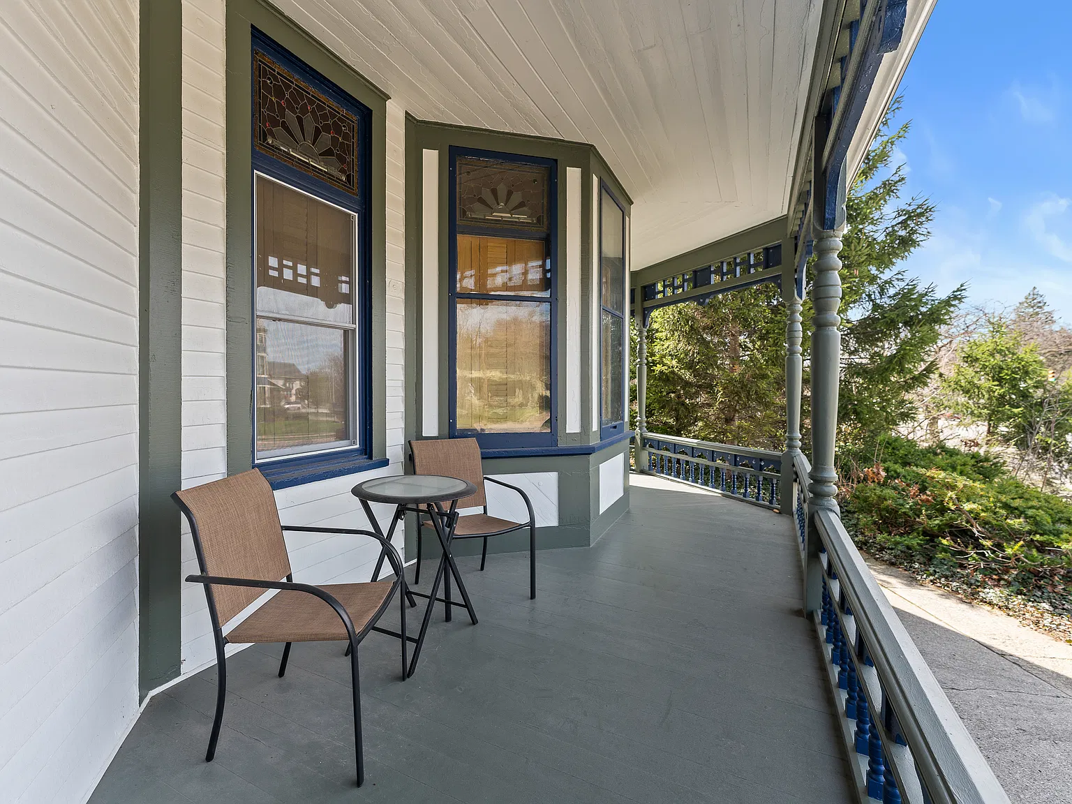 5 bed, 5010 sqft, $2,500 — Photo 3