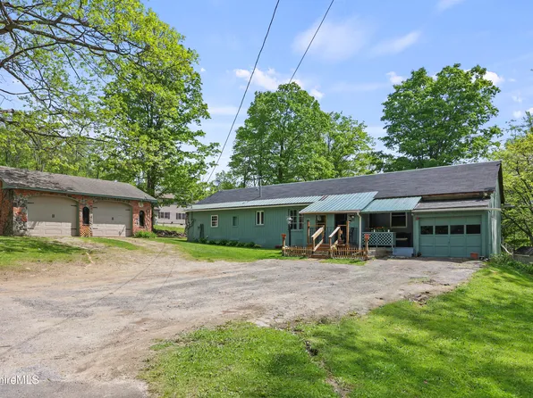 192 Curran Rd, Cheshire, MA 01225
