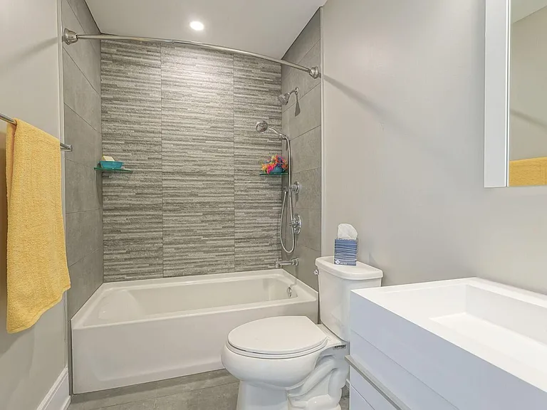 3 Full Baths!