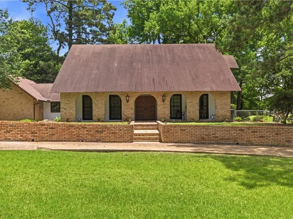 216 Azalea Ave, Pineville, LA 71360