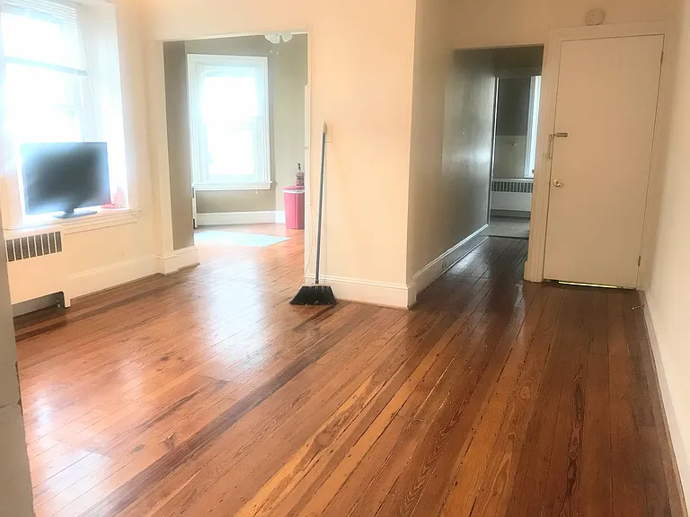 6234 Ridge Ave — Photo 6