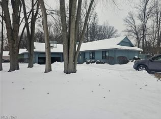 21586 Little Brook Way, Strongsville, OH 44149