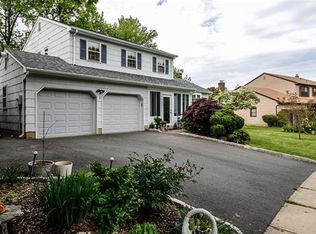 5 Oberlin Ct, Edison, NJ 08820