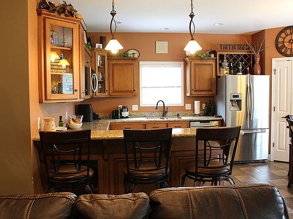 Kitchen- bar seating