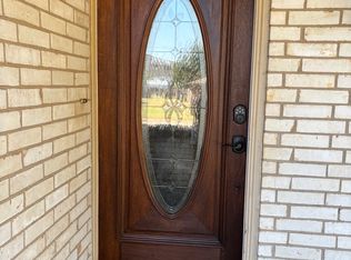 2613 Spring Valley Dr, Bedford, TX 76021