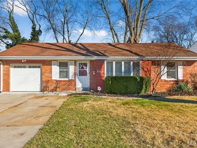 2018 W Adams St, Saint Charles, MO, 63301