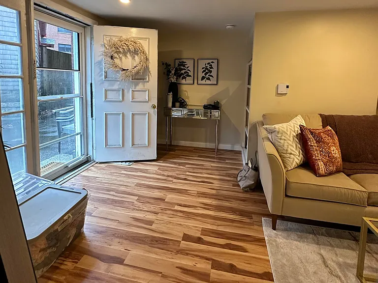 241 Middle St #11 — Photo 6