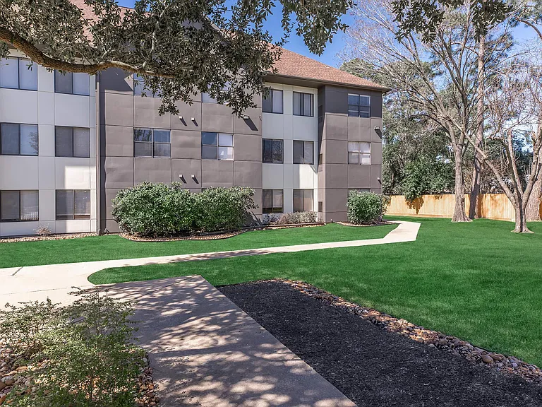 Perla 249 Apartments — Photo 12